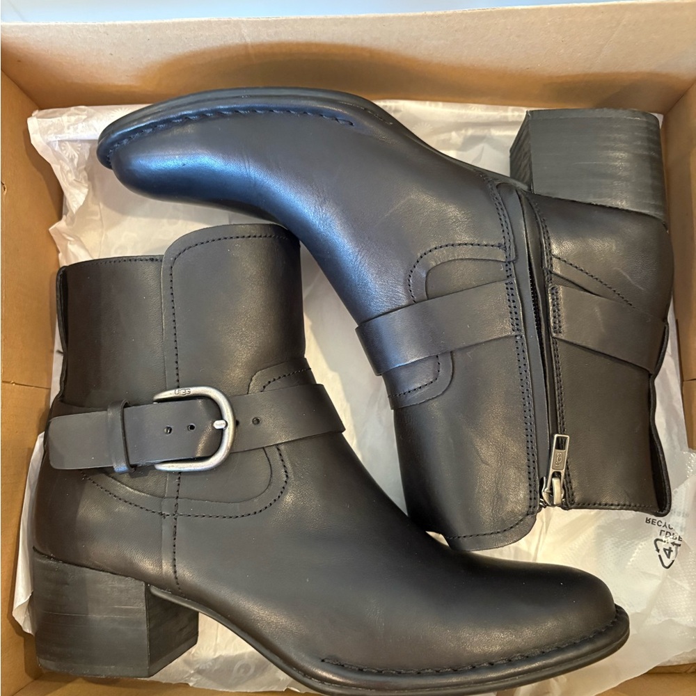SOLD! UGG Atwood Black Leather Ankle Boot SOLD!